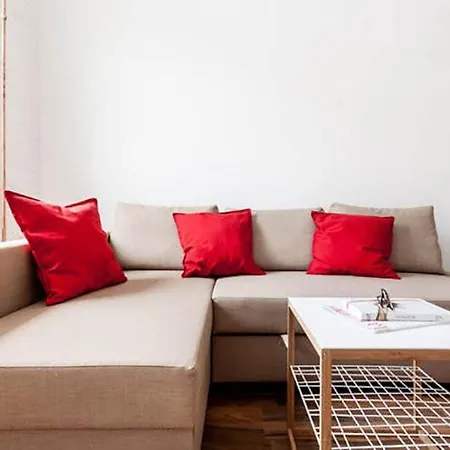 Apartment Loft Style In Hipster Area *